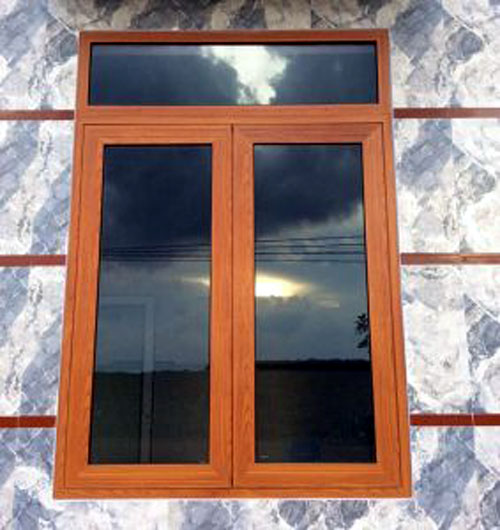 Mẫu cửa sổ nhôm giả gỗ đẹp 2021